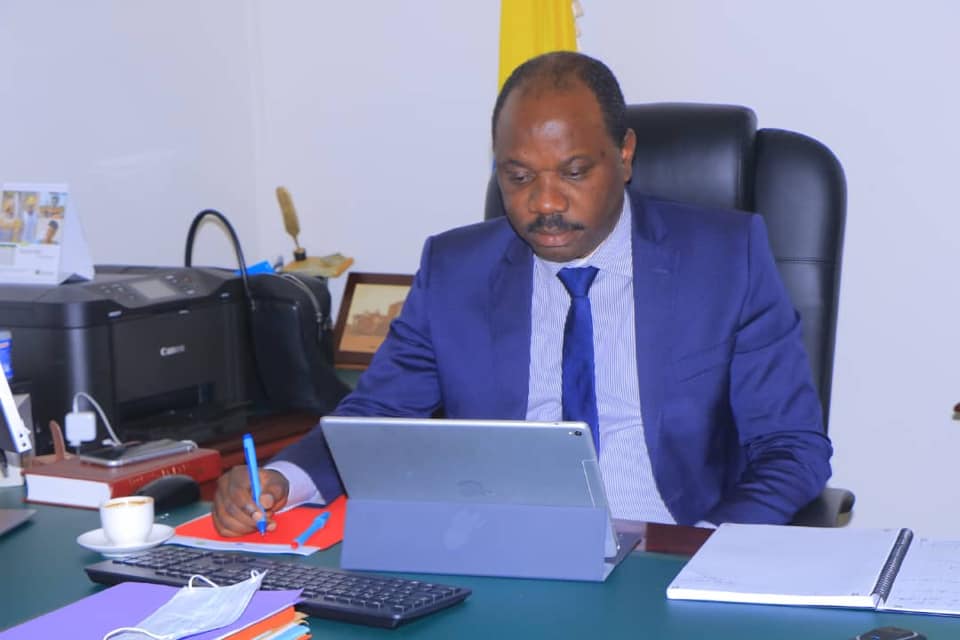 Le ministre du Commerce, Hugues Mbadinga Madiya.