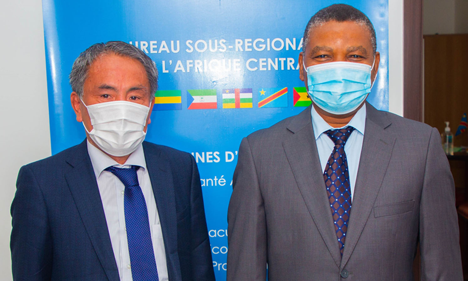 Hélder Muteia et Noguchi Shuji.