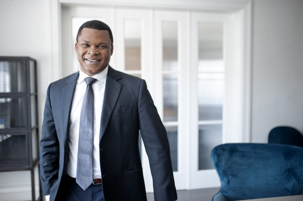 NJ Ayuk, le président de la Chambre africaine de l'énergie, PDG du conglomérat panafricain de droit des sociétés Centurion Law Group.