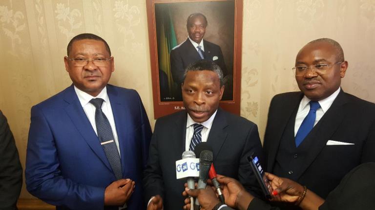 La délégation du FMI chez le ministre d'Etat en charge du Budget et des Comptes publics, Jean-Fidèle Otandault.