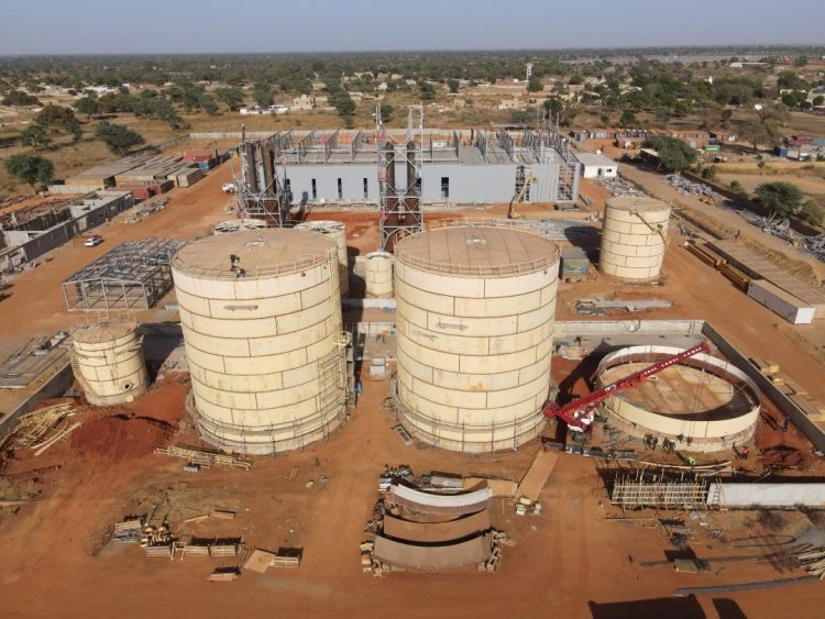 Vue aérienne du site de construction de la centrale électrique de Malicounda.