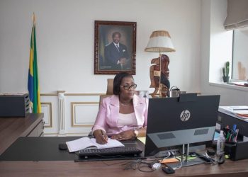 Le ministre de l’Economie et de la Relance, Nicole Jeanine Lydie Roboty épse Mbou.