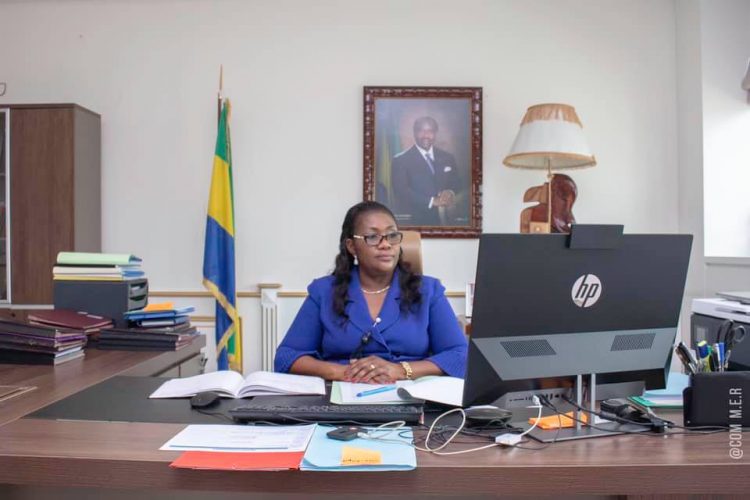 La ministre de l’Economie et de la Relance, Nicole Jeanine Lydie Roboty épse. Mbou.
