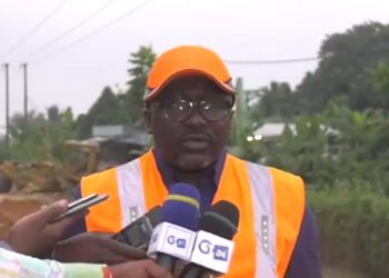 Le ministre en charge des Travaux publics, Léon Armel Bounda Balonzi.