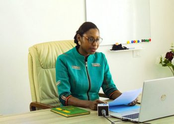 La ministre de la Promotion des Investissements, Carmen Ndaot.