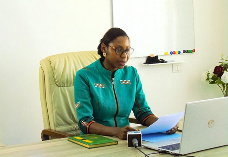 La ministre de la Promotion des Investissements, Carmen Ndaot.