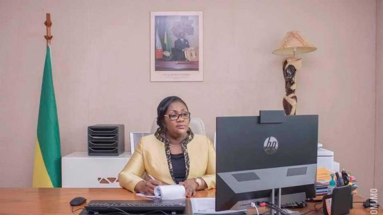 Nicole Jeanine Lydie Roboty, ministre de l’Économie et de la Relance du Gabon.