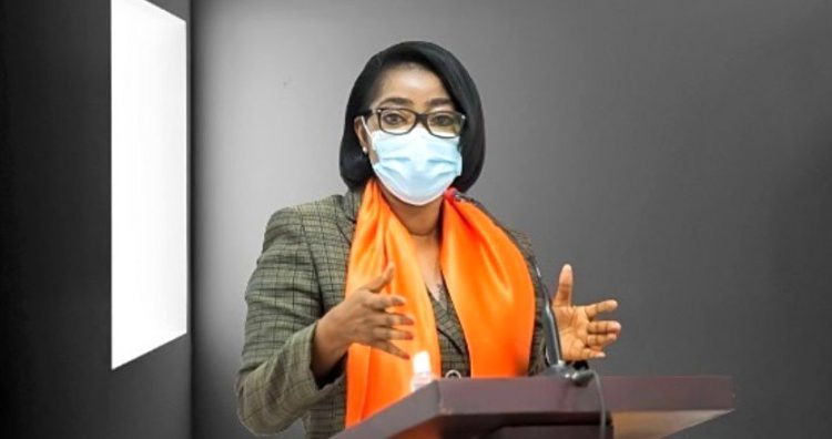 La PM, Rose Christiane  Ossouka Raponda.