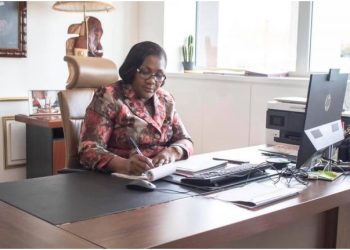 La ministre de l’Economie et de la Relance, Nicole Jeanine Lydie Roboty, épouse Mbou