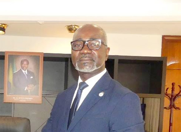 Le ministre gabonais des Mines et de la Géologie, Chen Sylvestre Mezui M’Obiang