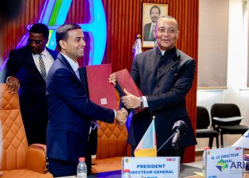 Gagan Gupta, Fondateur et Directeur général d’ARISE IIP et Cyrus NGO'O, le Directeur général du Port autonome de Douala,