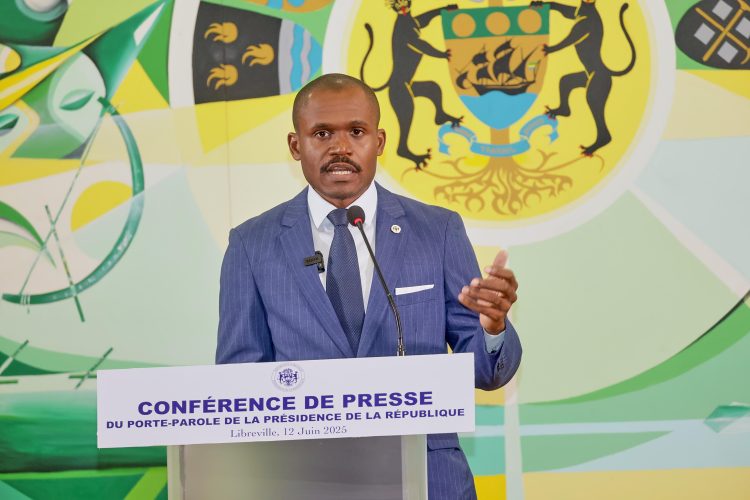 Le porte-parole de la Présidence gabonaise, Théophane Nzame-Nze Biyoghe