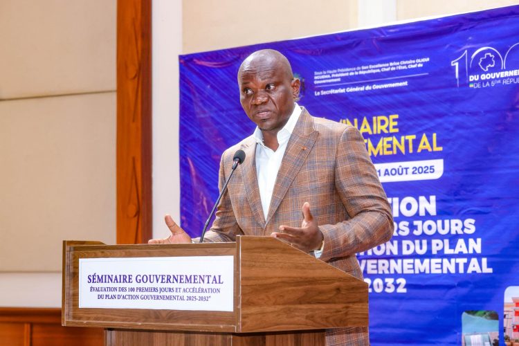 Le chef de l’État et chef du gouvernement, Brice Clotaire OLIGUI NGUEMA