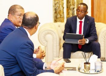 Le ministre des Mines et la Comilog