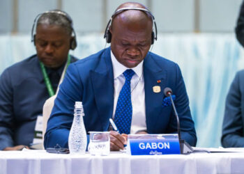 Le président de la République, Brice Clotaire OLIGUI NGUEMA, a pris part aux travaux du Sommet Afrique–Italie.