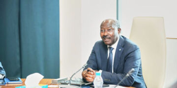 Le PCA, Henri-Claude OYIMAHenri-Claude OYIMA